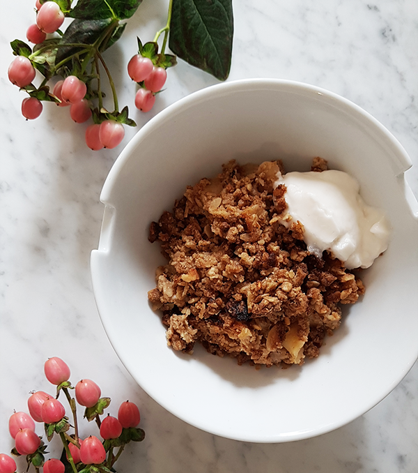 This Guilt-Free Apple Crumble is Perfect for Breakfast or Dessert